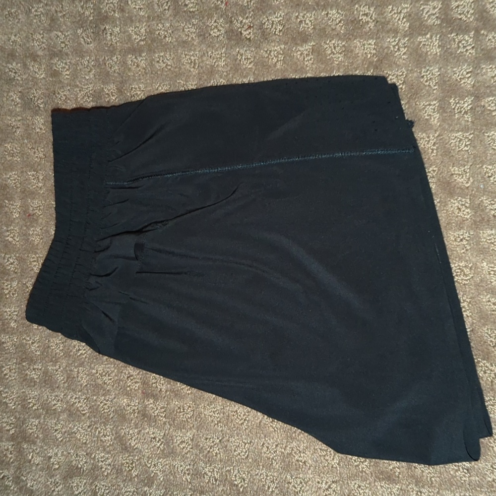 Athleta Hustle 4.5" Short